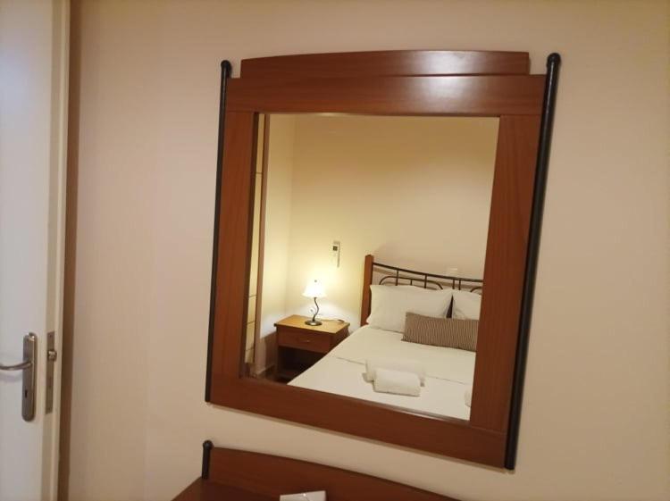 Lourantos Bayside Apartments Vathy  Bagian luar foto