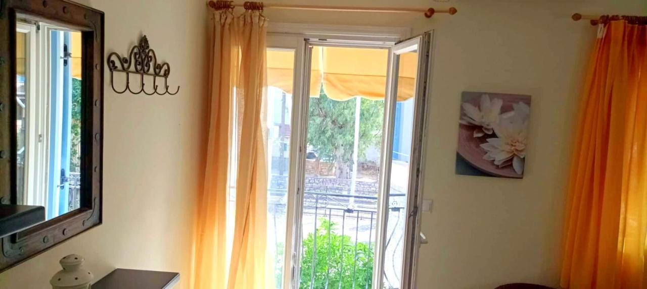 Lourantos Bayside Apartments Vathy  Bagian luar foto